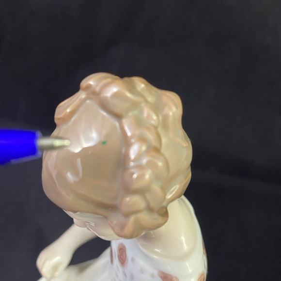 Bing and Grondahl B&G Good toes, bad toes Dancing Girl Figurine #1794 Denmark - Picture 12 of 15